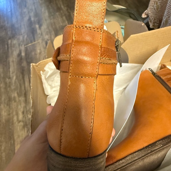 Frye Bella Booties - Picture 8 of 9